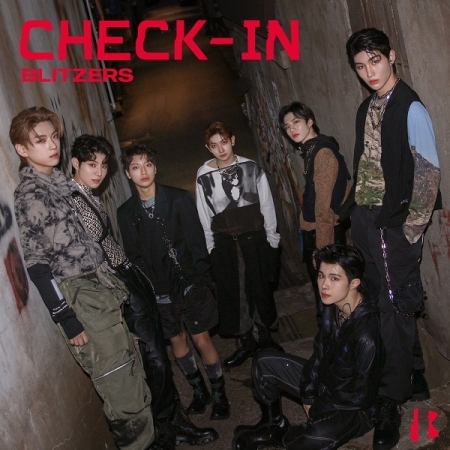 第一張單曲「CHECK-IN」(韓國進口版)