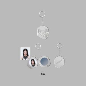 [3RD WORLD TOUR-TUNNEL VISION]-(LIA)墜飾鑰匙圈(韓國進口)
