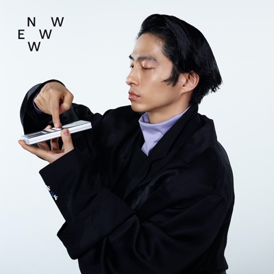 NEWWW-初回盤B(CD+Blu-ray) 日本進口版