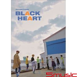 第二張迷你專輯「BLACK HEART」(韓國進口HEART版)